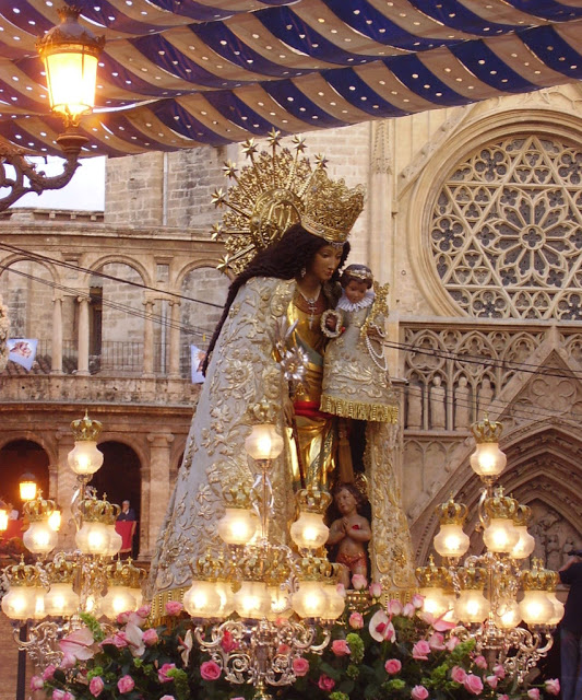 Nossa Senhora dos Desamparados, Valencia, réplica levada na procissão