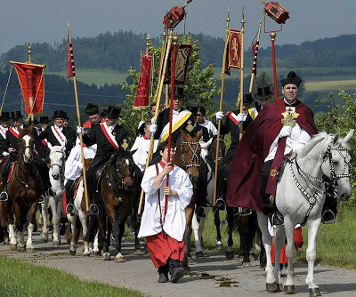 A procissão nos campos, Blutfreitag, Weingarten, Alemanha.