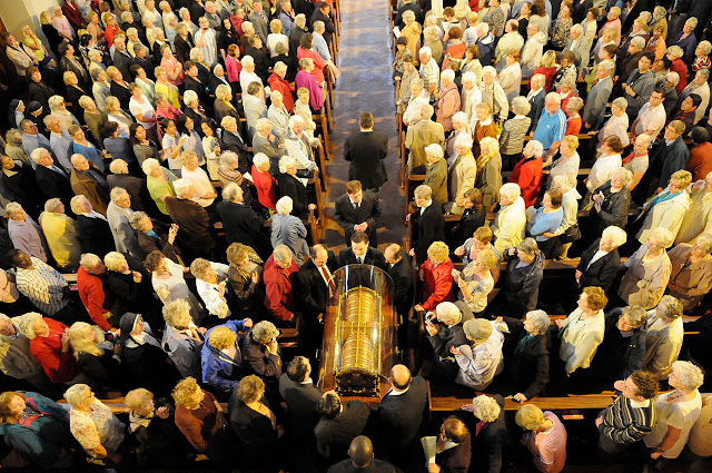 Peregrinação das relíquias de Santa Terezinha, Cardiff, outubro de 2009